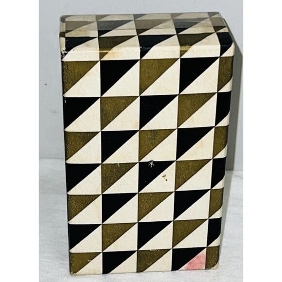 2 New Anchor Hocking EAPC* EARLY AMERICAN PRESCUT 2 1/4" INDIVIDUAL SHAKERS - Picture 3 of 7